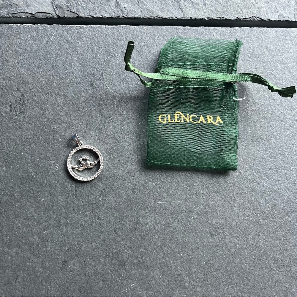 Claddagh Pendant - Picture 3 of 3